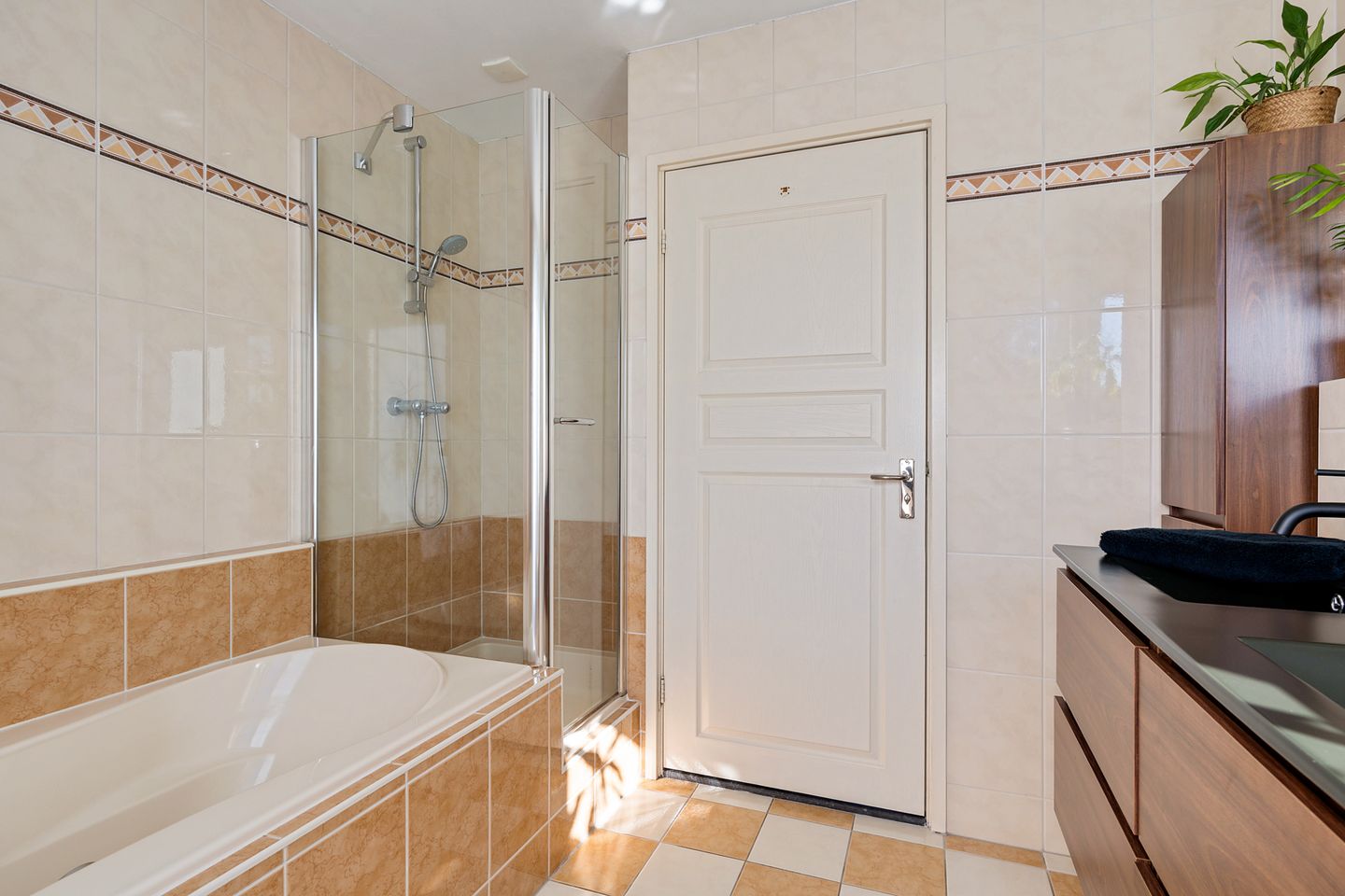 Foto 25 van Binnenweg 48