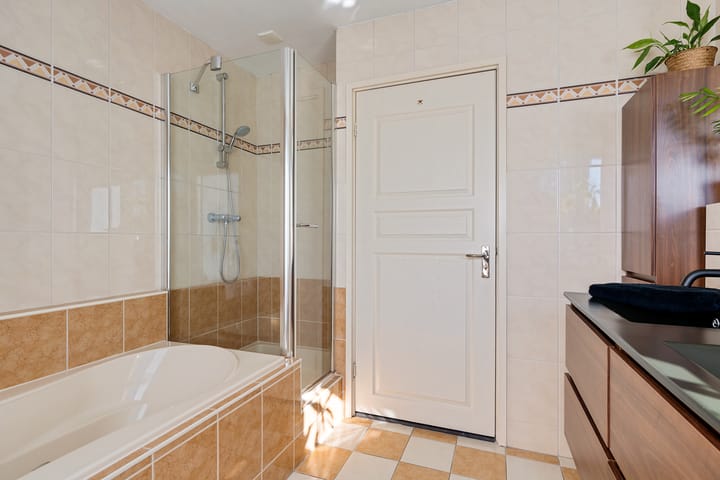 Foto 25 van Binnenweg 48