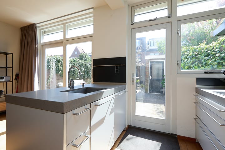 Foto 23 van Kennemerlaan 154