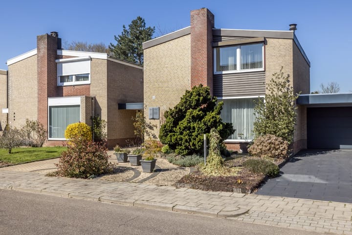 Foto 2 van Burg. Pijlsstraat 6