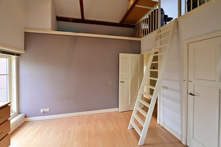 Foto 14 van J. L. van Osstraat 2