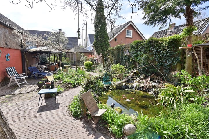 Foto 28 van J. L. van Osstraat 2