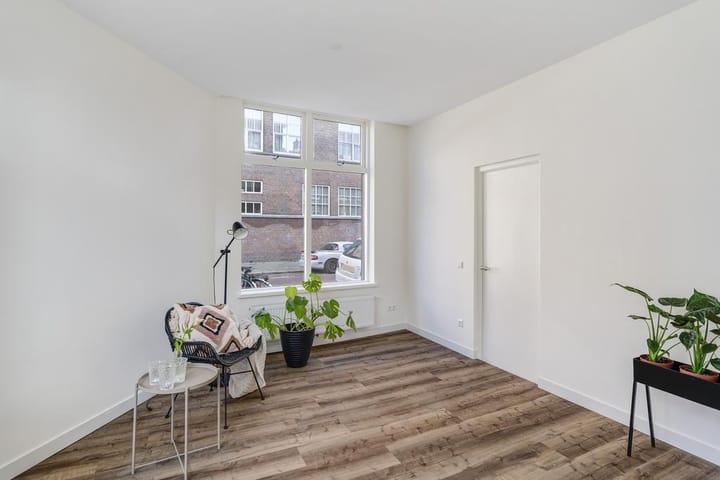 Foto 4 van Vinkensteynstraat 142