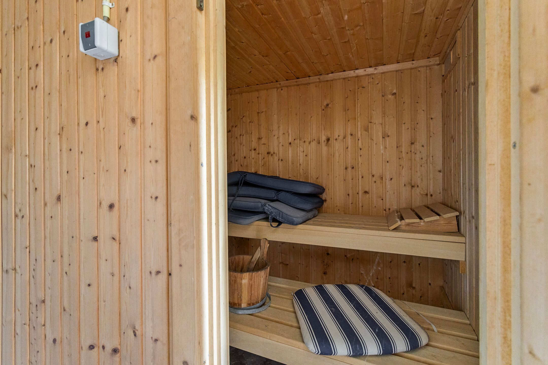 Foto 63 van Stationsstraat 94