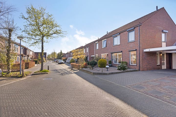 Foto 38 van Irenestraat 31