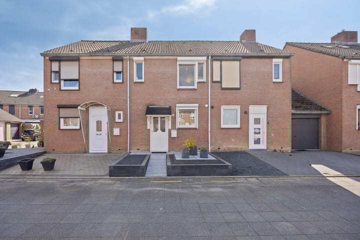 Foto 1 van Schuttersdreef 18