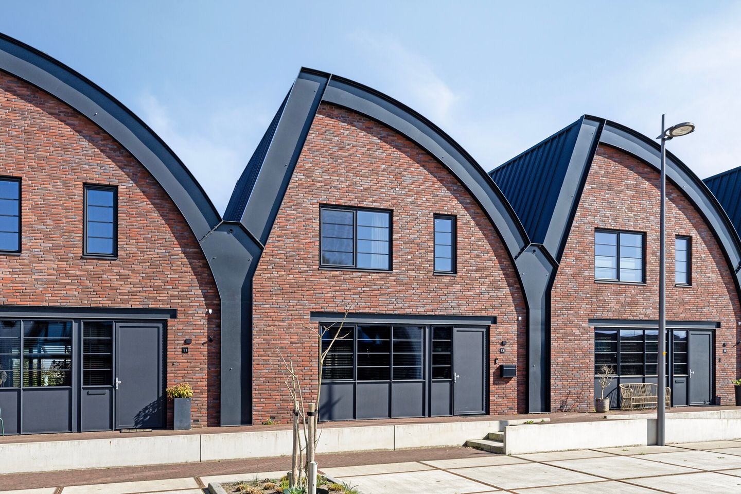 Foto 1 van R.A. de Monchystraat 13