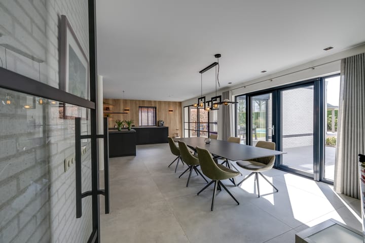 Foto 10 van Dovenetel 8