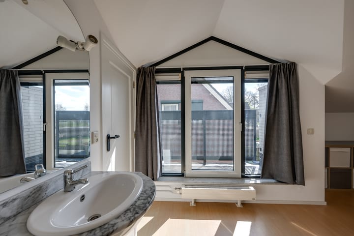 Foto 41 van Dovenetel 8