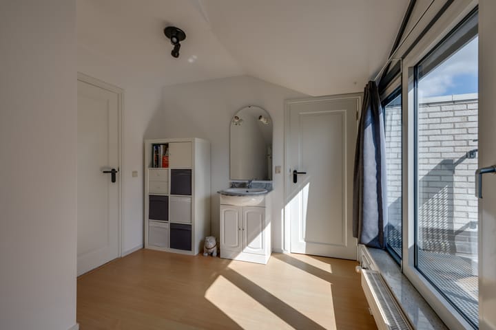 Foto 43 van Dovenetel 8