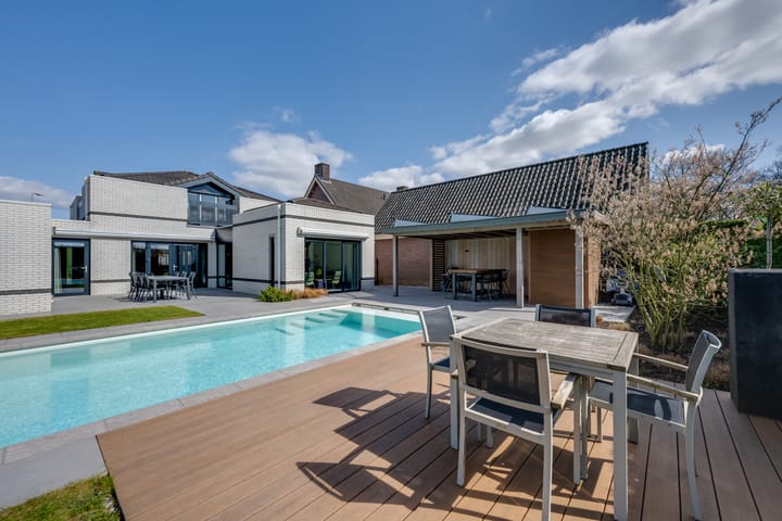 Foto 59 van Dovenetel 8