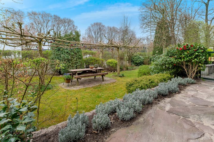 Photo 35 of Von Weberlaan 1