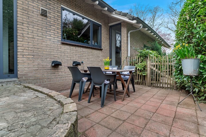 Photo 43 of Von Weberlaan 1