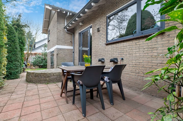 Photo 44 of Von Weberlaan 1