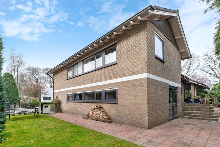 Photo 45 of Von Weberlaan 1