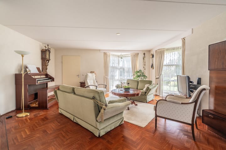 Photo 14 of Veltkeweg 9