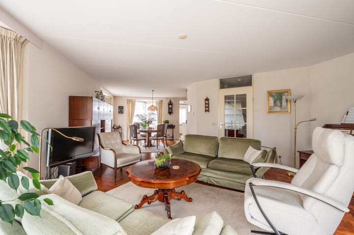 Photo 13 of Veltkeweg 9