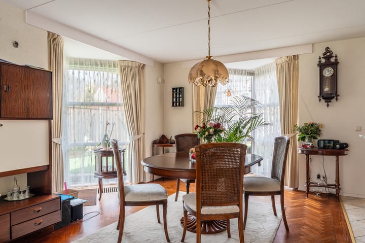 Photo 17 of Veltkeweg 9