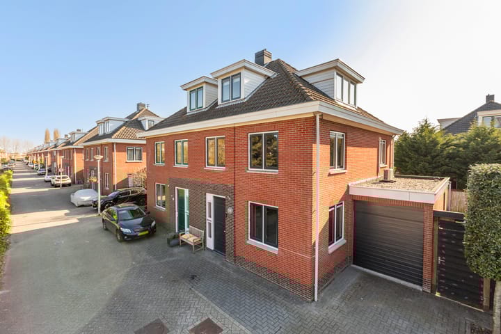 Foto 1 van Arie Hoospad 7