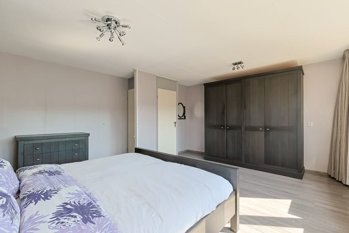 Foto 25 van Schepenstraat 14