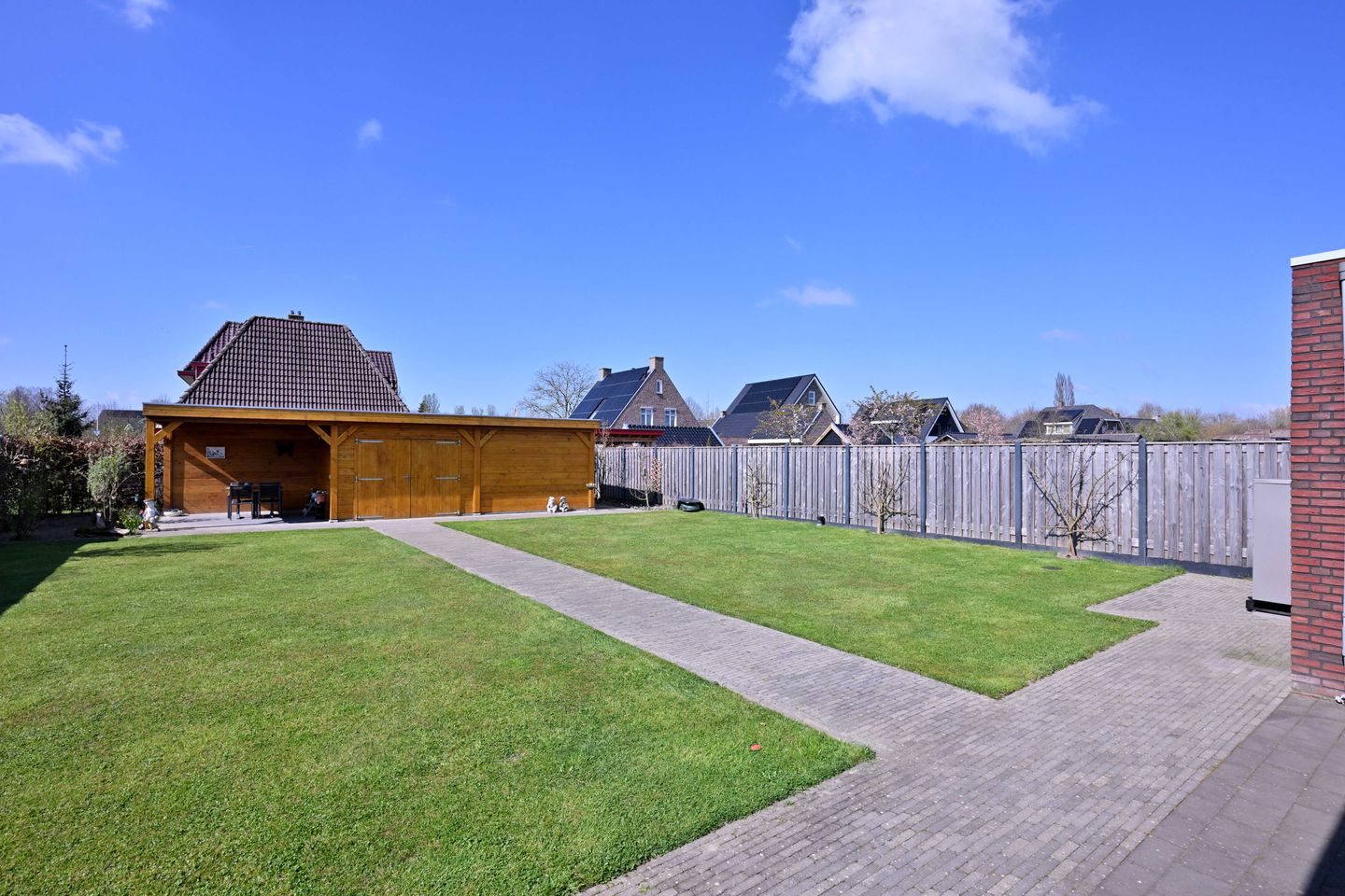 Photo 44 of Roodborst 60