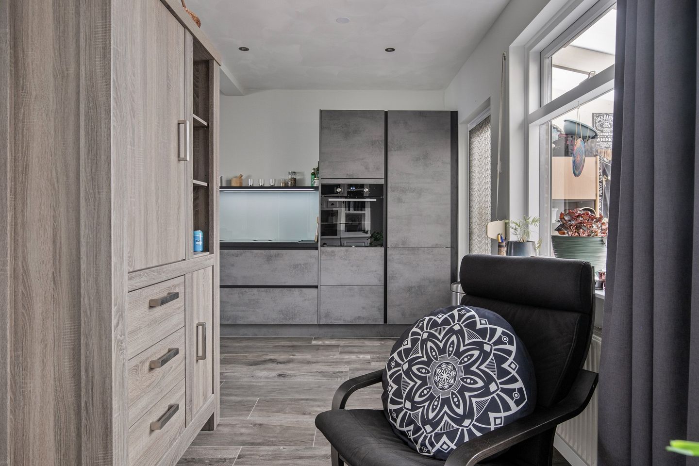 Foto 14 van Limburgstraat 8