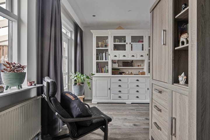 Foto 13 van Limburgstraat 8