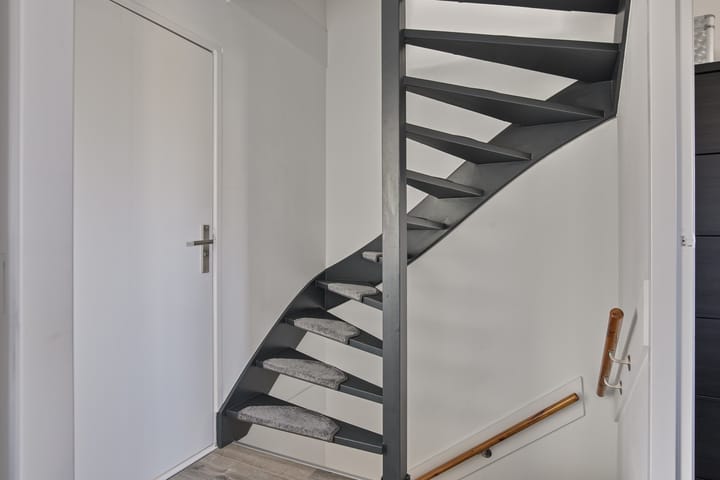 Foto 18 van Limburgstraat 8