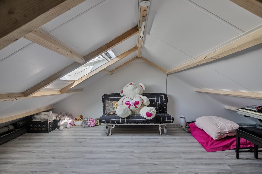 Foto 26 van Limburgstraat 8