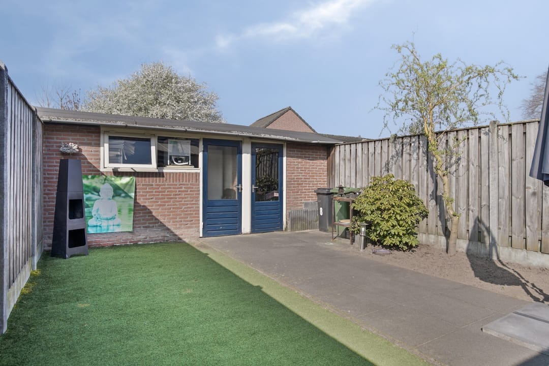 Foto 28 van Limburgstraat 8