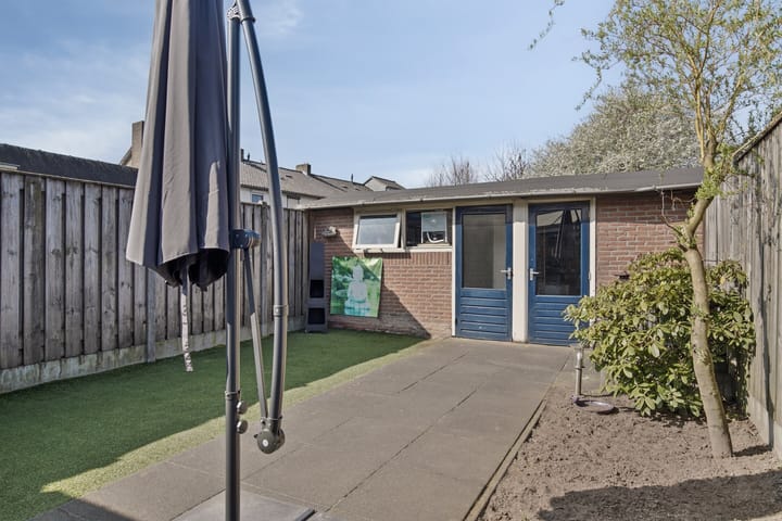 Foto 29 van Limburgstraat 8