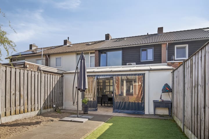 Foto 27 van Limburgstraat 8