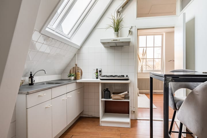 Photo 8 of Bredesteeg 15