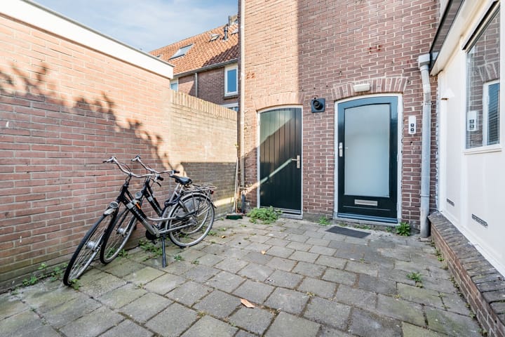 Photo 19 of Bredesteeg 15