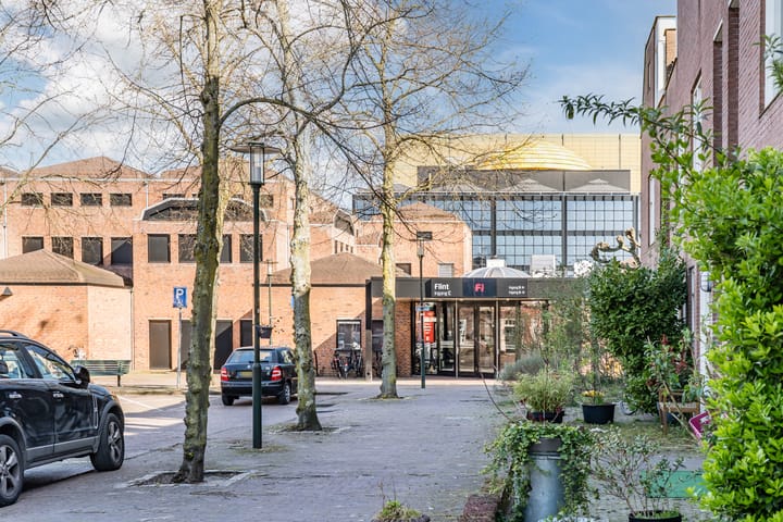 Photo 24 of Bredesteeg 15