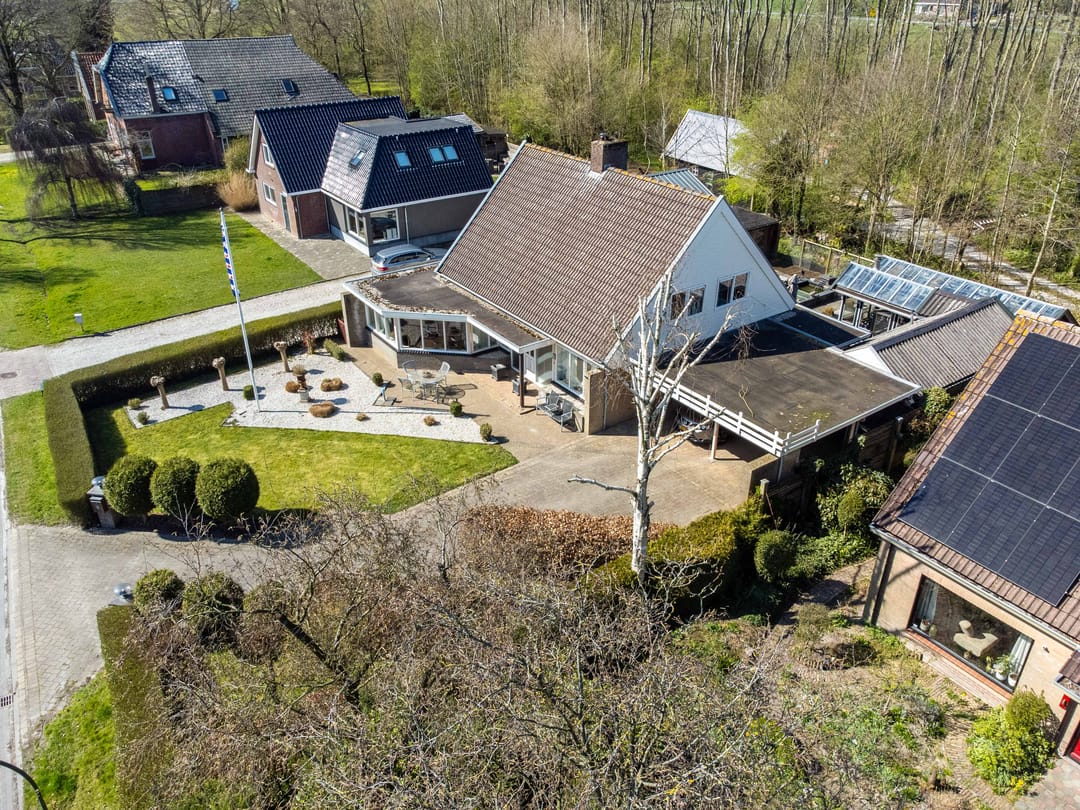 Photo 2 of Buorren 11