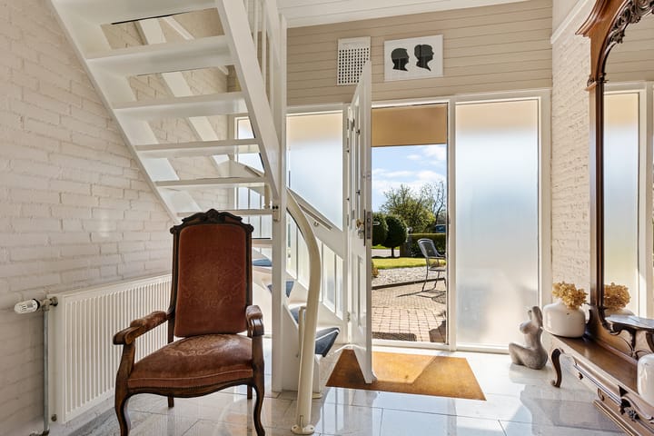 Photo 12 of Buorren 11