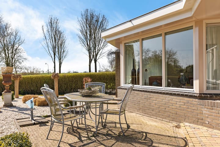 Photo 9 of Buorren 11