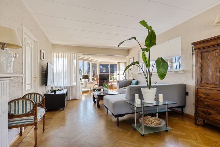 Photo 16 of Buorren 11