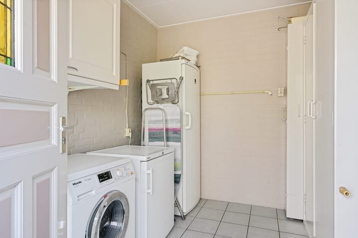 Photo 36 of Buorren 11