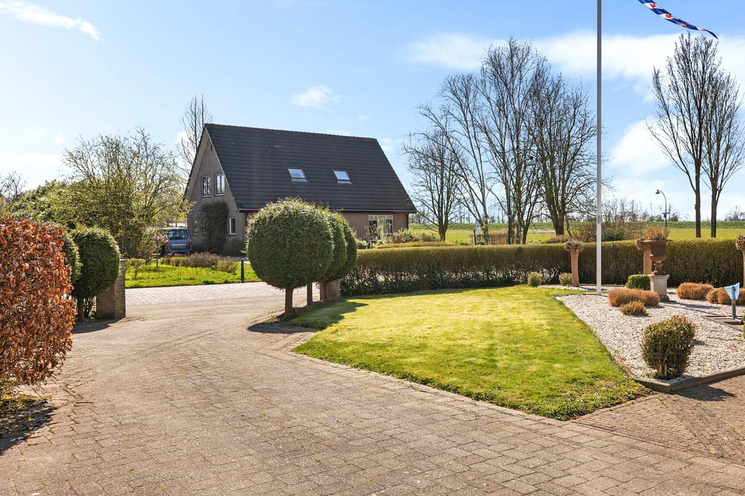 Photo 38 of Buorren 11