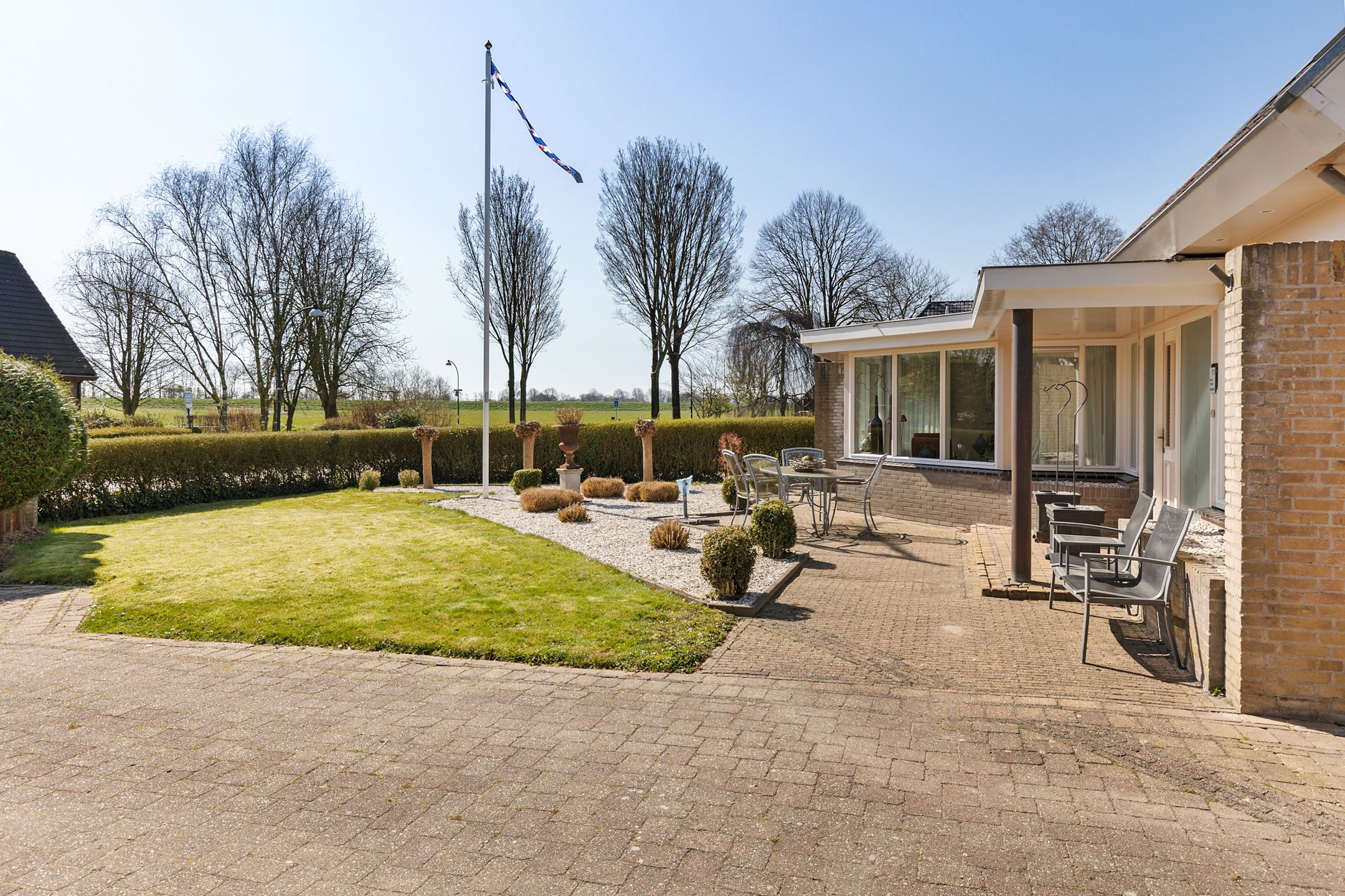 Photo 45 of Buorren 11