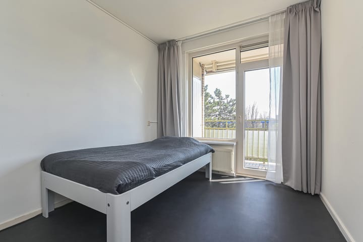 Photo 27 of Cornelie van Zantenstraat 146