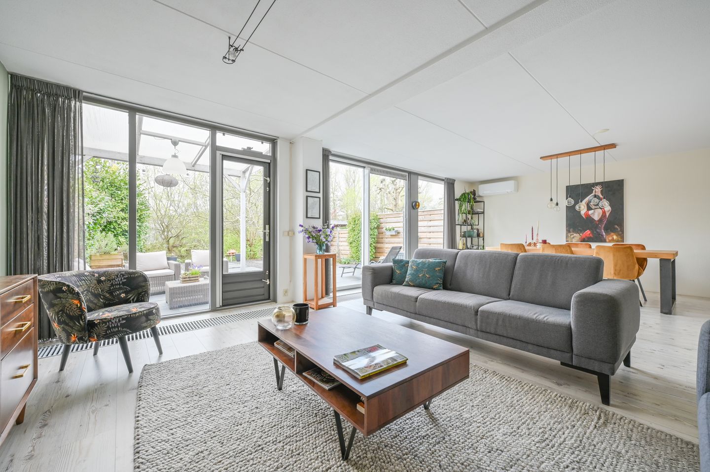 Foto 10 van Weegbree 68