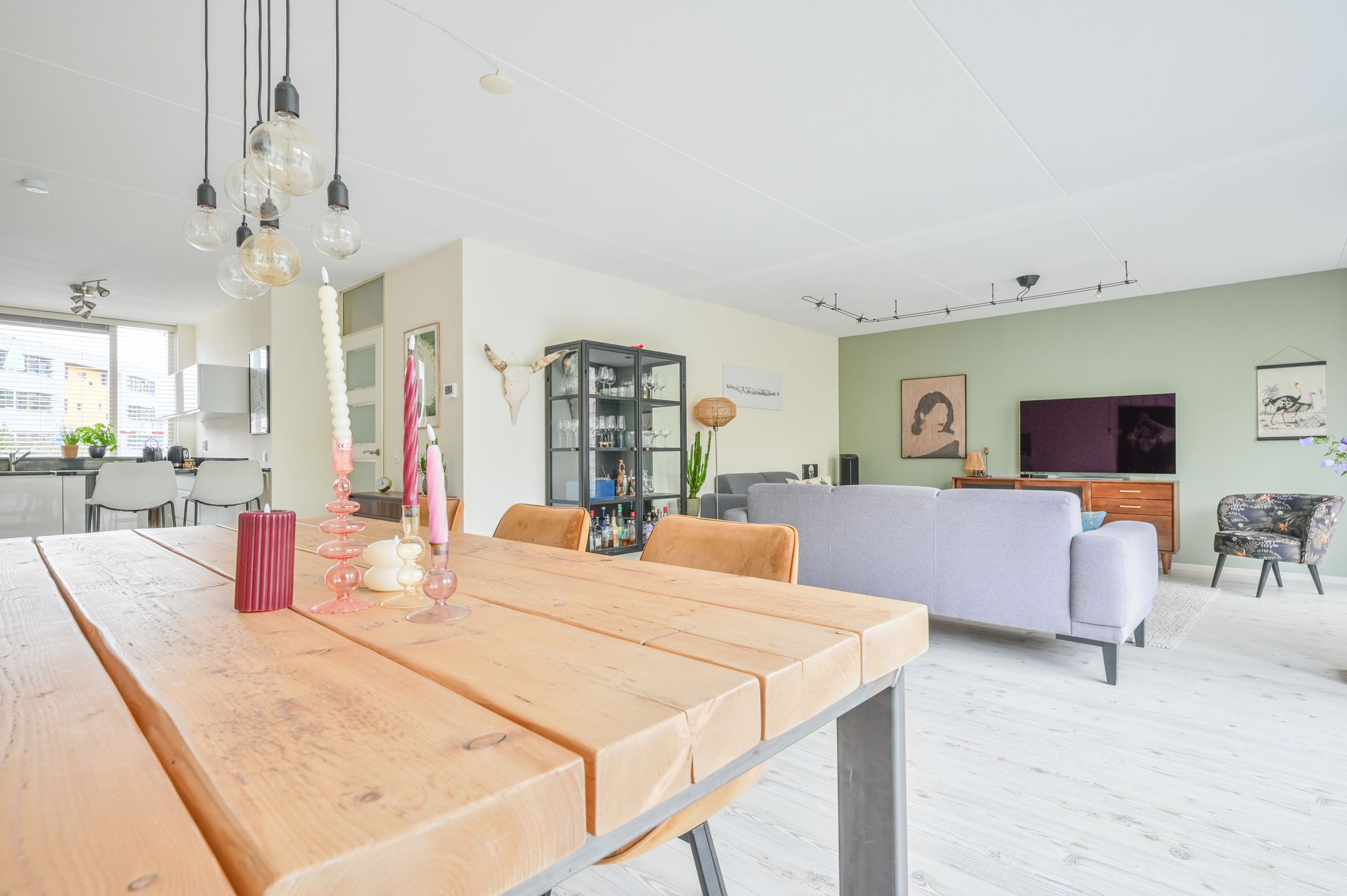 Foto 12 van Weegbree 68