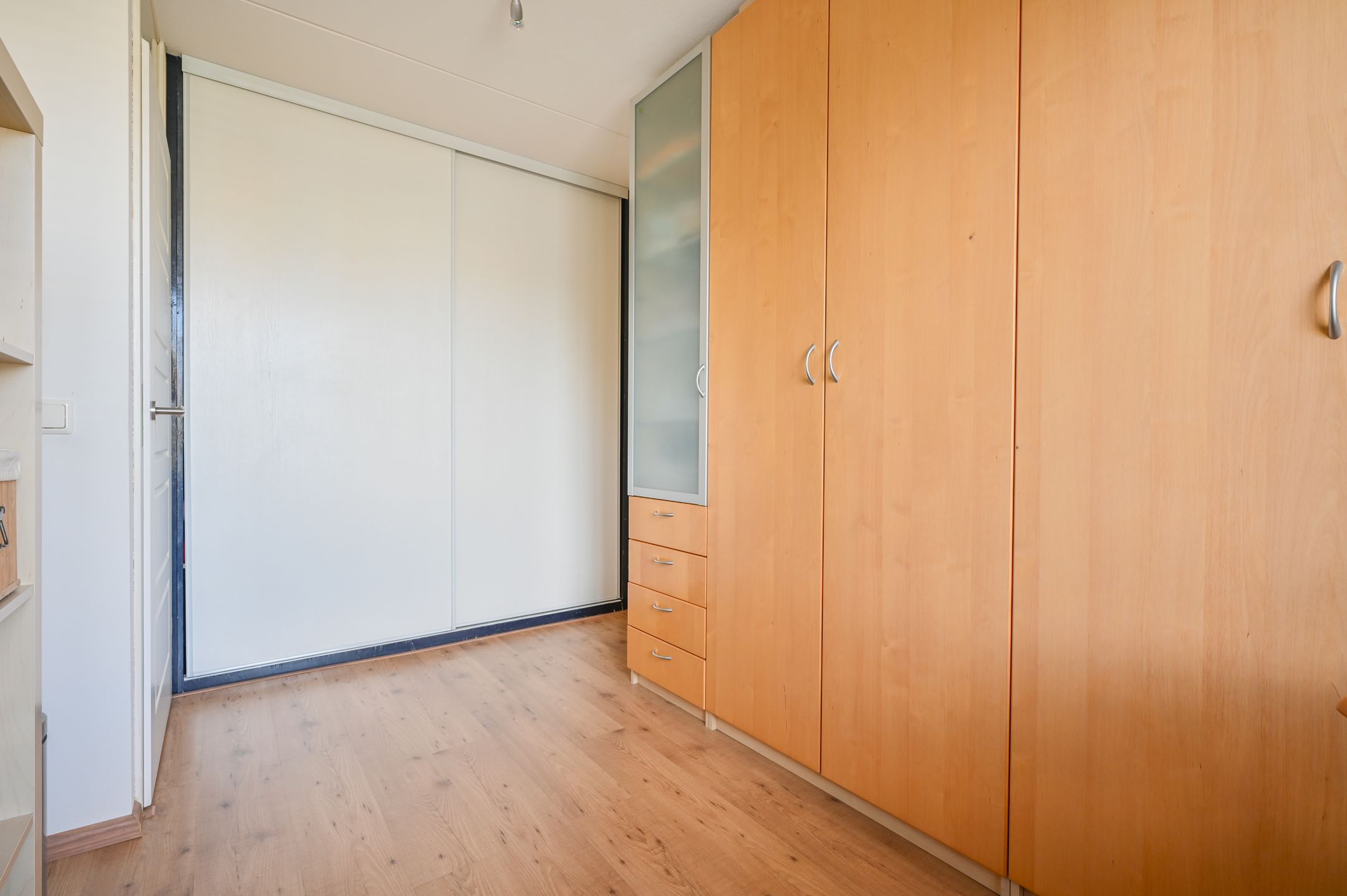 Foto 24 van Weegbree 68