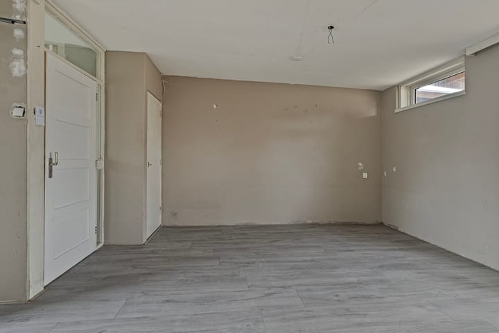 Foto 12 van Van Zyll de Jongstraat 37