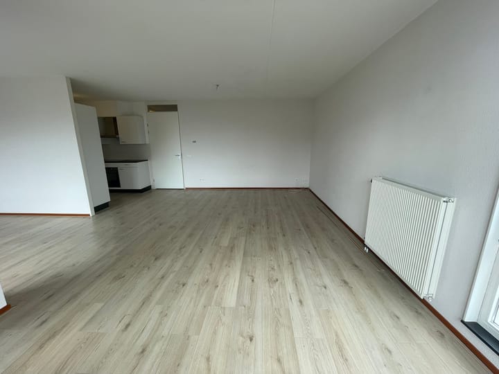 Foto 3 van Eva Besnyöstraat 306