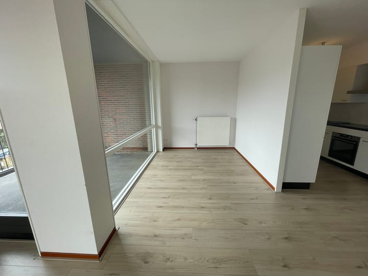 Foto 4 van Eva Besnyöstraat 306