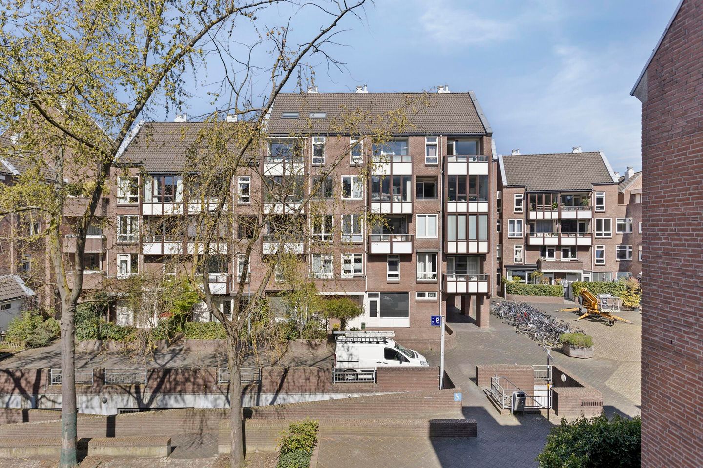 Foto 35 van Hoogbeeltplein 137